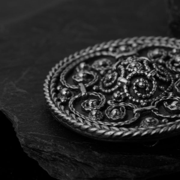 Premium Filigree Brooch, Silver For Sale - Image 2
